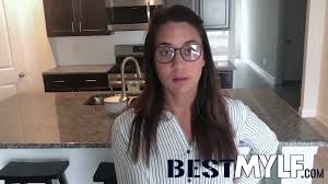 My Stepmom Alexis Zara is Driving Me Crazy: Blowjob Porn by Mylf