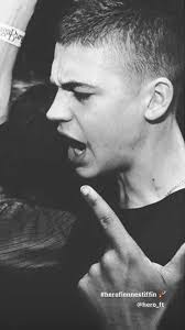 Hero en sus pedas es otra onda lo amo 😂😂😂🍻 ° ° ° °Jaz🔖