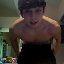 Justin Maynor (@iamgod749)