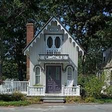 Maybe you would like to learn more about one of these? Pin By Beuna Garden Inspire On Architecture Tiny Cottage Small Tiny House Gothic Cottage