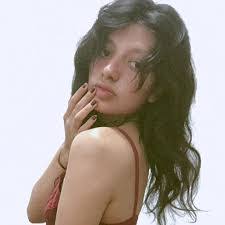 Maria Guaman's Instagram, Twitter & Facebook