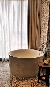 We are a canadian owned and operated softtub distributor proudly serving the lower mainland. Unique Placement Of Bath Tubs In Some Of The Guest Rooms Picture Of Hotel Indigo Singapore Katong Tripadvisor