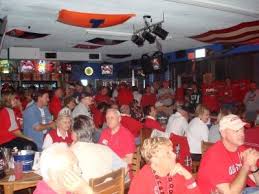 Siesta Key S Captain Kirk S On Ohio State Game Day It S Home To The Buckeye Alumni Get There Early Or You Don Siesta Key Ohio State Game Siesta Key Village