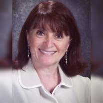 Elizabeth Casper's Instagram, Twitter & Facebook