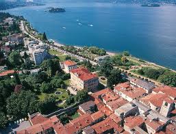 Oltre agli itinerari culturali più classici, si aggiungono attività sportive ed adrenaliche.vi parlerò di ville signorili, palazzi storici o musei, di passeggiate a. Lago Maggiore In Camper Stresa Le Isole Borromee E Il Mottarone Viaggidee Camperizzate