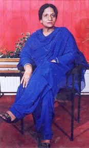 People can watch video of their favourite singer. Surinder Kaur Age Hometown Biography Last Fm