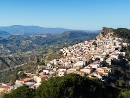 San Nicola dell'Alto - Wikipedia