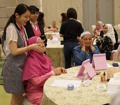 Laporkan profil ini perihal i am a sales and marketing professional with over 20 years experience in handling high end skincare, cosmetics and fragrances as well as fmcg personal care and nailcare. Debut Of Amorepacific Malaysia S Makeup Your Life Event The Beauty Junkie Ranechin Com