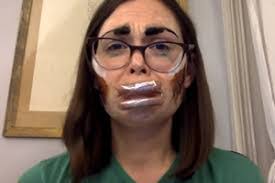 Shelly Davenport's Instagram, Twitter & Facebook