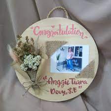 Pengumuman (bayi lahir, tunangan, pernikahan, dlsb) 3. Hadiah Wisuda Gift Tunangan Driedflowers Seri Big 20cm Free Boxs Dan Kartu Ucapan Shopee Indonesia