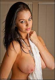 Brown hair big tits (462,197 results) brown hair big tits. Brown Hair Huge Boobs Sex Pictures Pass