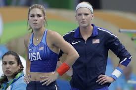 Enjoy watching the top 10 highest women's pole vault jumps in olympic history! 2 Former Razorbacks Advance To Pole Vault Finals Current Hog Falls Short