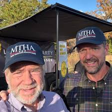 Teaser for a T.R.Overeynder dagger project for the Art Knife Invitational  coming up in a couple weeks in Las Vegas. This is the endcap (pommel)