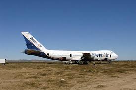 The cockpit windows of the plane were reconstructed into a skylight, the home's fire pit was crafted from the engine the 747 represented the single largest industrial achievement in modern history and its abandonment in the. The 747 Wing House
