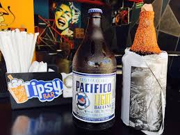 Discover the latest discounts and promotions for your favorite brands in tiendeo's weekly ads and coupons. Tipsy Bar Palomilla Hay Ballena Pacifico Light Y Es Facebook
