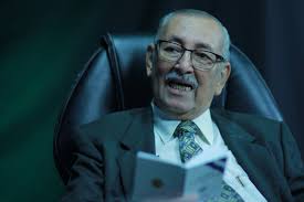 David Acuña, presidente electo de @FEDAES_SV: Hago un llamado a la  @Asamblea a elegir #magistrados pronto a ponerse de acuerdo y elegir. El  pueblo cada vez está resintiendo más este tipo de