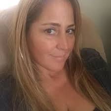 Alicia Strother's Instagram, Twitter & Facebook