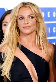New britney spears merchandise available now! Britni Spirs V Opasnosti O Chem Govoryat Tancy V Zheltom Tope I Dva Morganiya Pevicy Video
