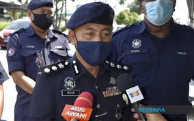 Blog ini hanya untuk menceritakan perihal peristiwa dan pengalaman penulis. Bernama Lari Masuk Balai Polis Selamatkan Diri Selepas Samun Mangsa Guna Parang