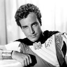 Профил за David Manners