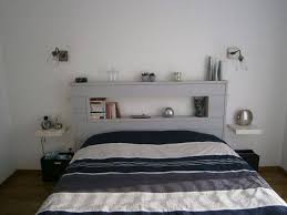 Idee Tete De Lit Avec Niche Centrale Mais Pas Blanc Tete De Lit En Lambris Idee Tete De Lit Deco Tete De Lit