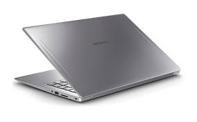 Ingame der medion akoya e6221 hat viele stärken und steigt sehr gut in das medien/office segment ein. Md63420 Medion Akoya S6446 Aldi Nord De Medion Bei Aldi