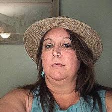 Echo Hunt's Instagram, Twitter & Facebook