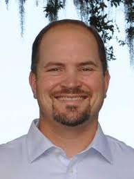 Field widens for county commission