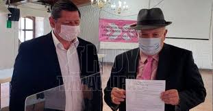 Cepeda silva dijo que busca ser candidato para construir un gobierno sin mentiras, sin tranzas, sin corrupción, que deberas nos defienda contra el crimen. Umkeraomj5vb M