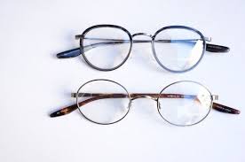 thoreau corso オリバーピープルズ 眼鏡 シンディクロフォード