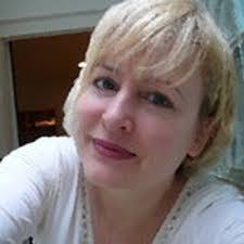 Lora Keyes's Instagram, Twitter & Facebook