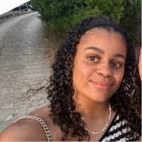 Tamia Ross's Instagram, Twitter & Facebook