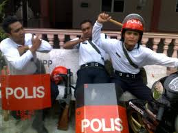 E folio dub1012 pengajian malaysia peristiwa balai polis bukit kepong diserang komunis pmm. Balai Polis Nibong Tebal Ipd Sps Balai Polis Nibong Tebal Seberang Perai Selatan Pulau Pinang Malaysia Nibong Tebal 2021