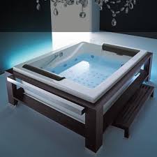 Das alles reduziert den preis, denn die whirlpool badewanne luxus4home helsinki für 2 personen ist besonders günstig. Badewannen Fur 2 Und Mehr Personen Baederdesign Info Gruppo Treesse Banos10