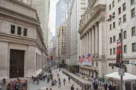 Wall Street Street View Attractions In Lower Manhattan | Wall Street | Nycgo