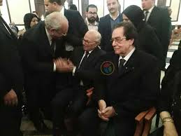 من مواليد مدينة شبين الكوم عاصمة محافظة المنوفية بجمهورية مصر العربية. Ø£Ø­Ù…Ø¯ Ø´ÙÙŠÙ‚ ÙŠØ¯Ø®Ù„ ÙÙŠ Ù†ÙˆØ¨Ø© Ø¨ÙƒØ§Ø¡ Ø¹Ù„Ù‰ Ù‡Ø§Ù…Ø´ Ù…Ø´Ø§Ø±ÙƒØªÙ‡ Ø¨Ø¹Ø²Ø§Ø¡ Ø­Ø³Ù†ÙŠ Ù…Ø¨Ø§ Ù…ØµØ±Ø§ÙˆÙ‰