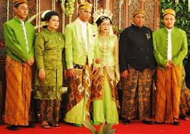 Our platform covers vendors directory, wedding ideas & inspiration boards and marketplace for wedding & honeymoon packages. Javanese Indonesian Wedding Ceremony Batik Dress The Travel Tart Blog