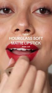 Hourglass Foxglove Lipstick