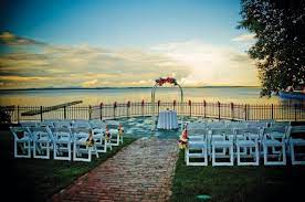 Beautiful Destination Weddings At The Harborside Hotel In Bar Harbor Maine Maine Wedding Venues Wedding Gallery Maine Wedding