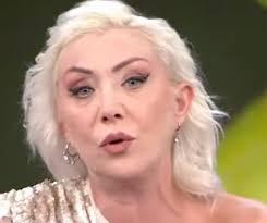 Kasımpaşalıyım, gülüm var, oyuncak gibi, değmezmiş sana. Gullu Nun Son Hali