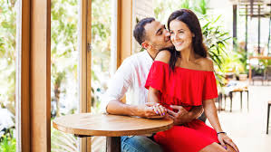 Your average shallow date, the one who is only love: Cancer Man And Aquarius Woman Compatibility Good Match Or Not