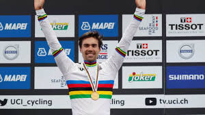 Tom dumoulin was married on saturday with his girlfriend thanee van hulst. 24 Fascinating Things About Tom Dumoulin You Didn T Know