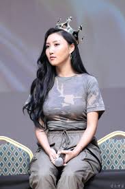 Posted on october 28, 2021. 180729 Noryangji Red Moon Fansign C ê¹€ìŠ¨ìƒë‹˜ Editing Allowed Hwasa Outfits Hwasa Hwasa Style