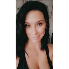 Ashley Reneau (AshleyIReneau)