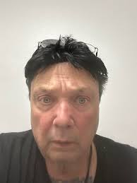 Hi I'm Elaine 59 years old! And I'm single!