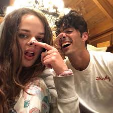 Elle didn't choose Marco, but Joey King did. ❤️