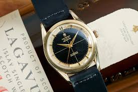 a brief history of the universal geneve polerouter worn wound watch design the nautilus history