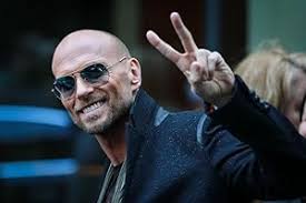 Julia Self: Movies, TV, and Bio