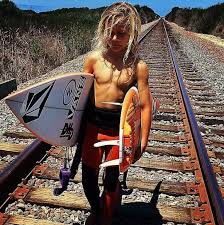 Cute 13 year olds with waves. Surferboi And Dollbaby Rasmus Lil Man With A Big Future Surfer Kids Cute Teenage Boys Cute Blonde Boys