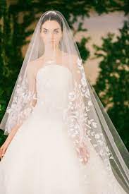 1 mal getragen und danach frisch gereinigt, in. Welcher Schleier Passt Zu Mir Und Meinem Brautkleid